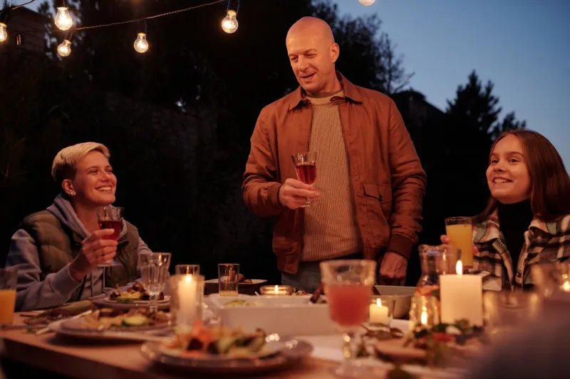 America Is Running Out of Close Friends — And People Are Getting Creative About It