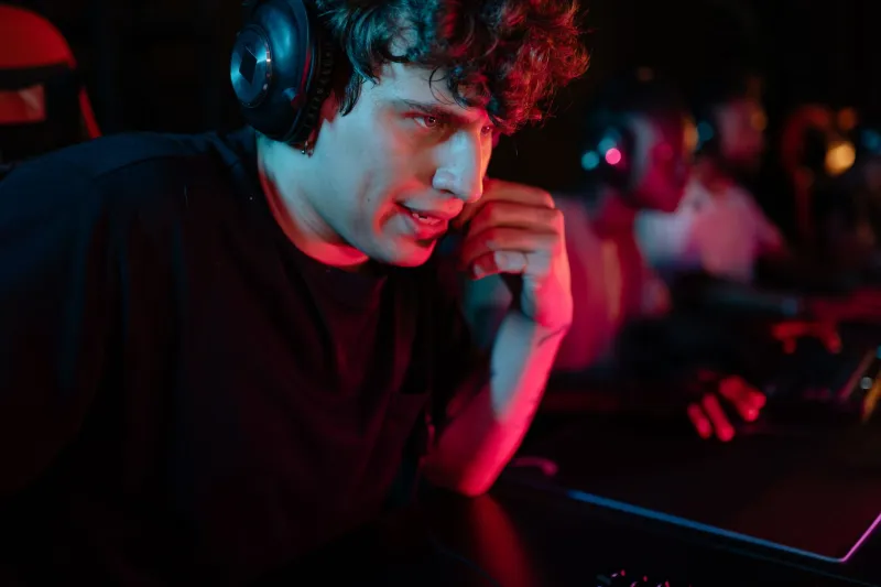 No Parking Required: How Discord Servers and Game Worlds Became America's New Hangout Spots